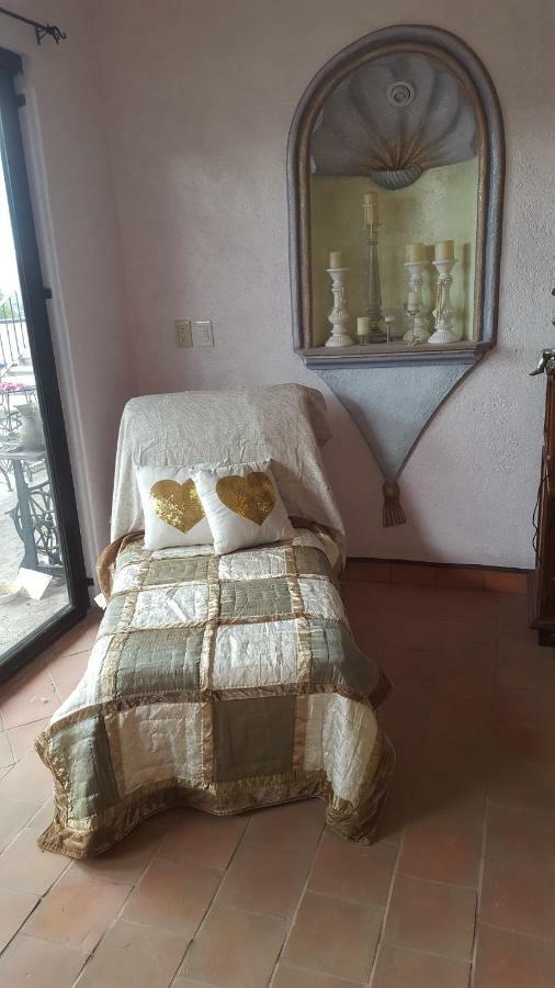 Santa Rosa de Jauregui La Casona Azul Bed N Breakfast מראה חיצוני תמונה