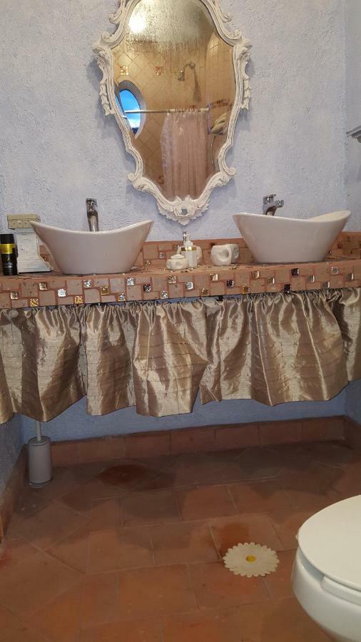 Santa Rosa de Jauregui La Casona Azul Bed N Breakfast מראה חיצוני תמונה