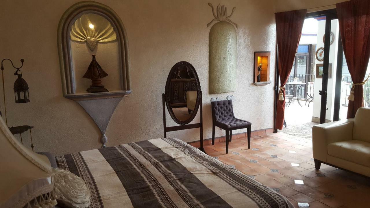 Santa Rosa de Jauregui La Casona Azul Bed N Breakfast מראה חיצוני תמונה