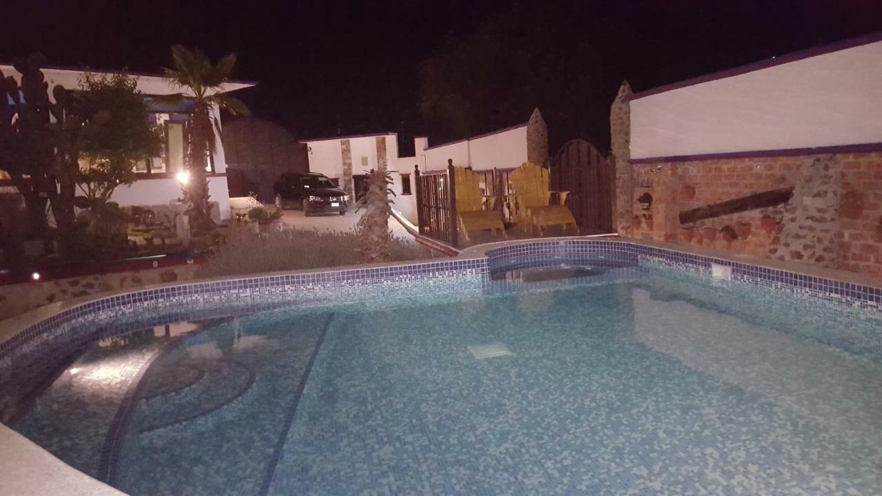 Santa Rosa de Jauregui La Casona Azul Bed N Breakfast מראה חיצוני תמונה