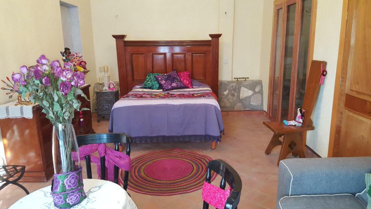 Santa Rosa de Jauregui La Casona Azul Bed N Breakfast מראה חיצוני תמונה